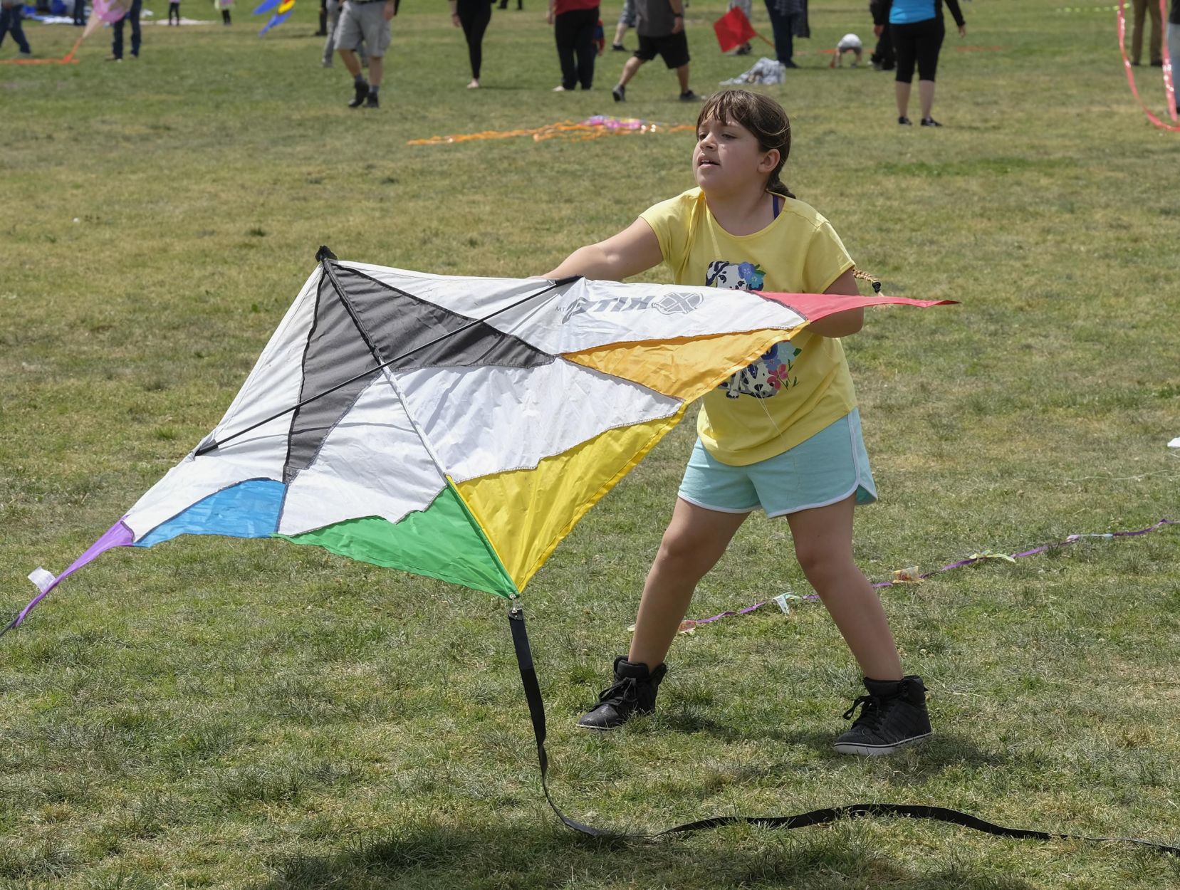 041518 Family Kite Fest 18.jpg